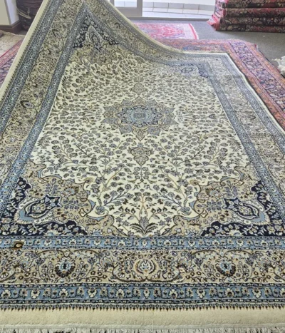 Isfahan rug, Size: 300 × 200 cm, Pearl Ivory, Cream, 400 knots per square, wool on cotton, R12 000 valuation certificate.
