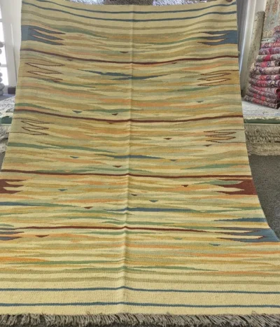 Afghan Kilim, Size 178 x 121 cm, natural wool & vegetable dye, Hand woven.
