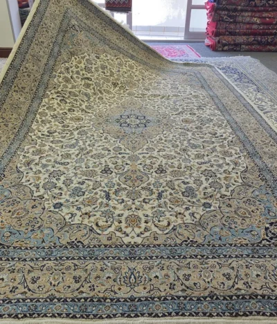 Kashan carpet