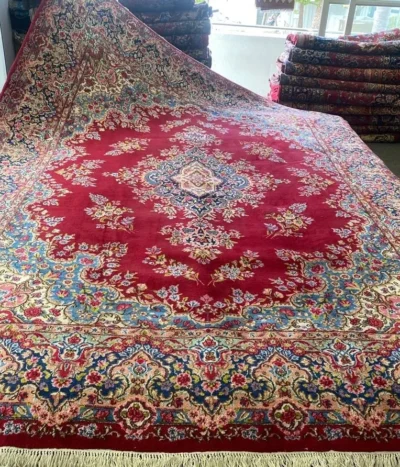 large Persian rug Kerman, Size: 430x300 cm, fine hand knotted by natural wool & vegetable dye, R40 000 valuation certificate & exchange warranty. Imported from Iran.