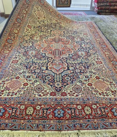 Persian Hamedan rug, Size: 300 x 200 cm, 400 Knots wool on cotton quality.