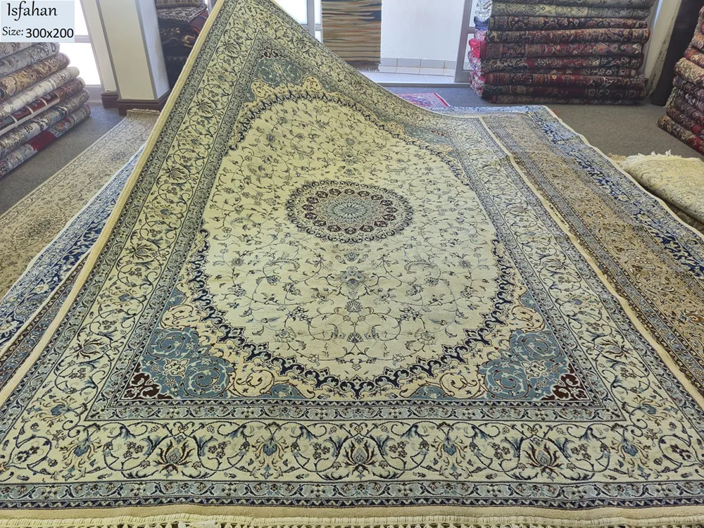 Persian Isfahan rug, Size: 300 × 200 cm, cream color, floral design, 500 Knots wool on cotton quality.