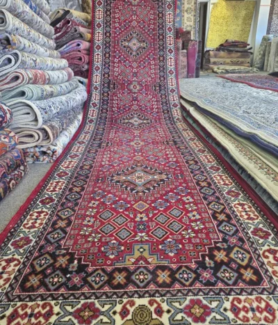 Tabriz Hallway runner, Size: 400 x 100 cm, Heriz pattern, 400 knots wool on cotton quality.