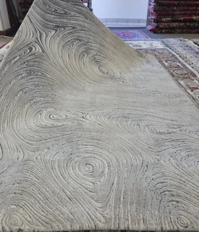 Turkish Modern contemporary carpet, Size: 220 x 150 cm, silver swirl design, Polyester, Machine made.