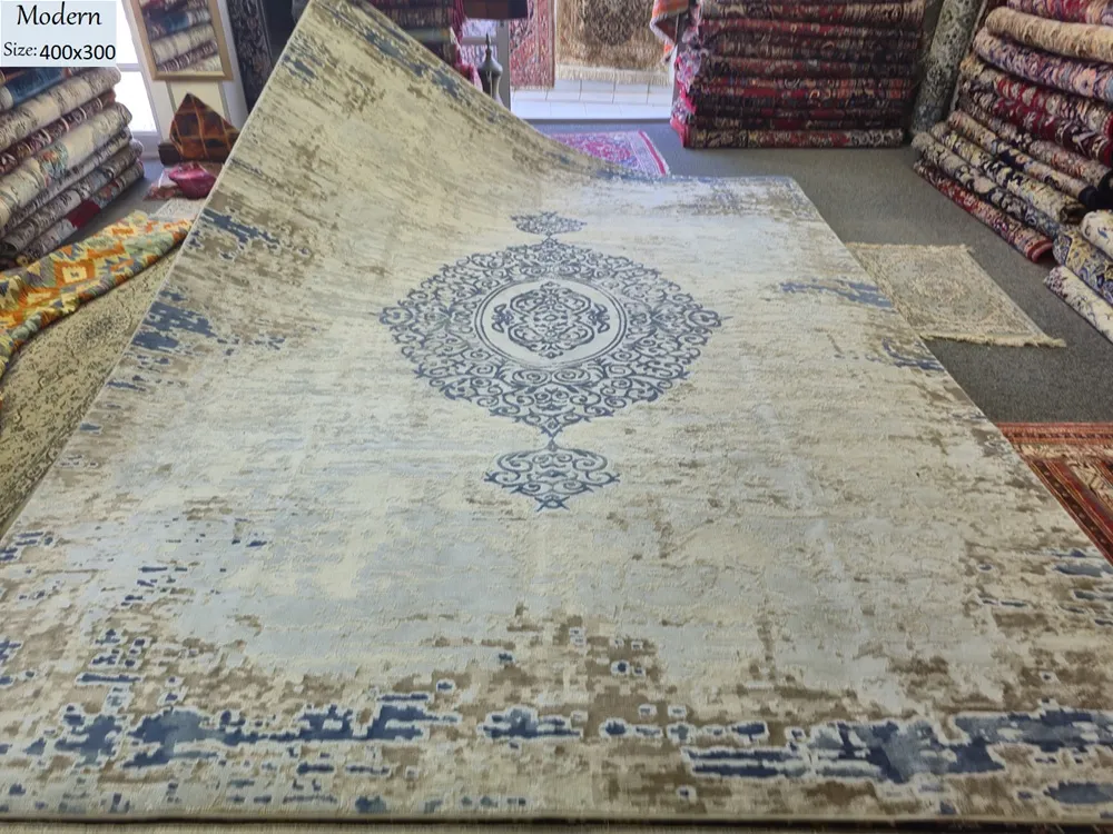 Turkish Modern distressed rug, Size: 400 x 300 cm, Polyester, Machine made.