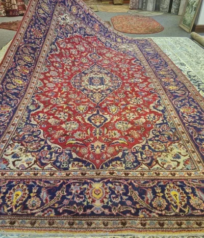 Pre-loved Hand-knotted Persian Kashan rug, Size: 323 x 193 cm, natural wool & vegetable dye, R14 000 valuation certificate.